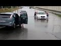 Дождь в Саратове. Автомобилисты вычерпывают воду из салонов машин