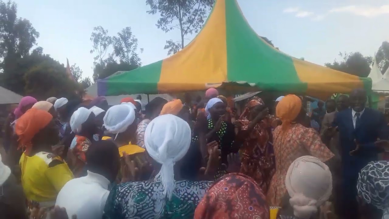 pako nyachon kanyidoto