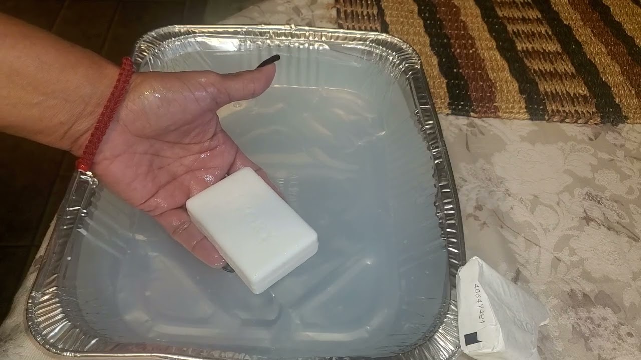 😱😱😱 WHAT HAPPENED TO  IVORY SOAP???  IT DOES'NT FLOAT ANYMORE  🤨😕😕