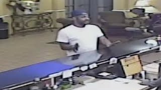 'Polite' robber thanks clerk after Daphne hotel robbery