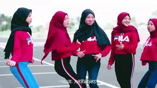 Cewek Cantik Joget. Bohay