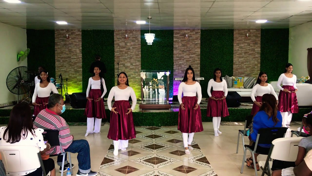 Danza “Tú” intérprete: Dariann González