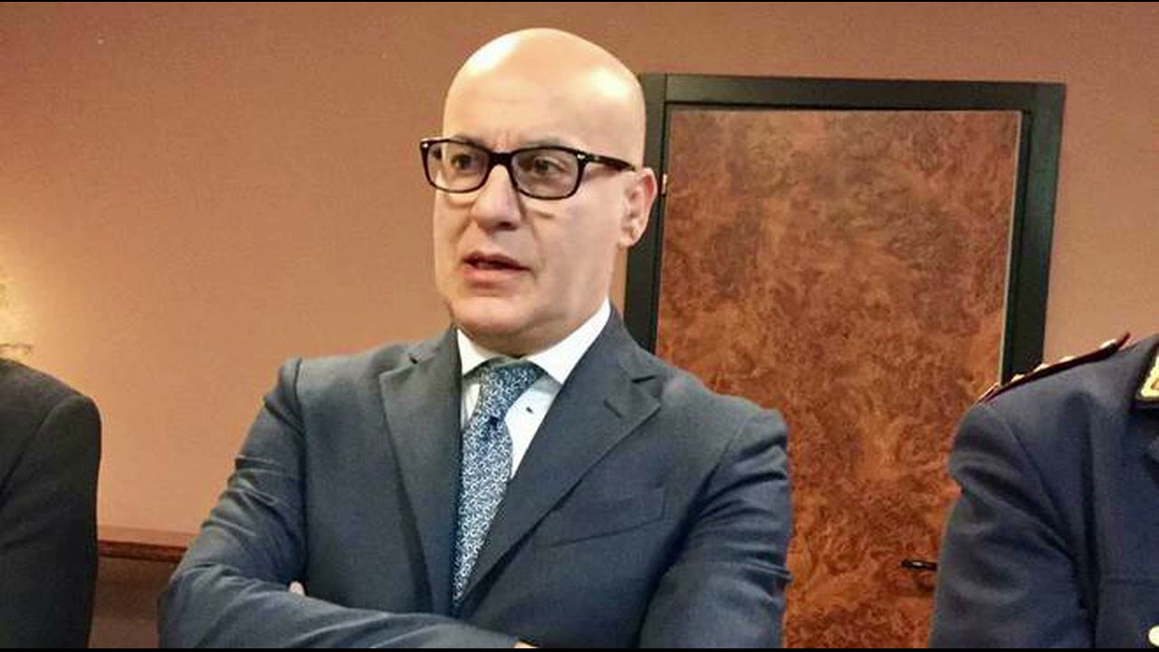 Processo Ruby - Dr Ostuni: Il Presidente mi disse: Pare che in Questura ci sia la nipote di Mubarak