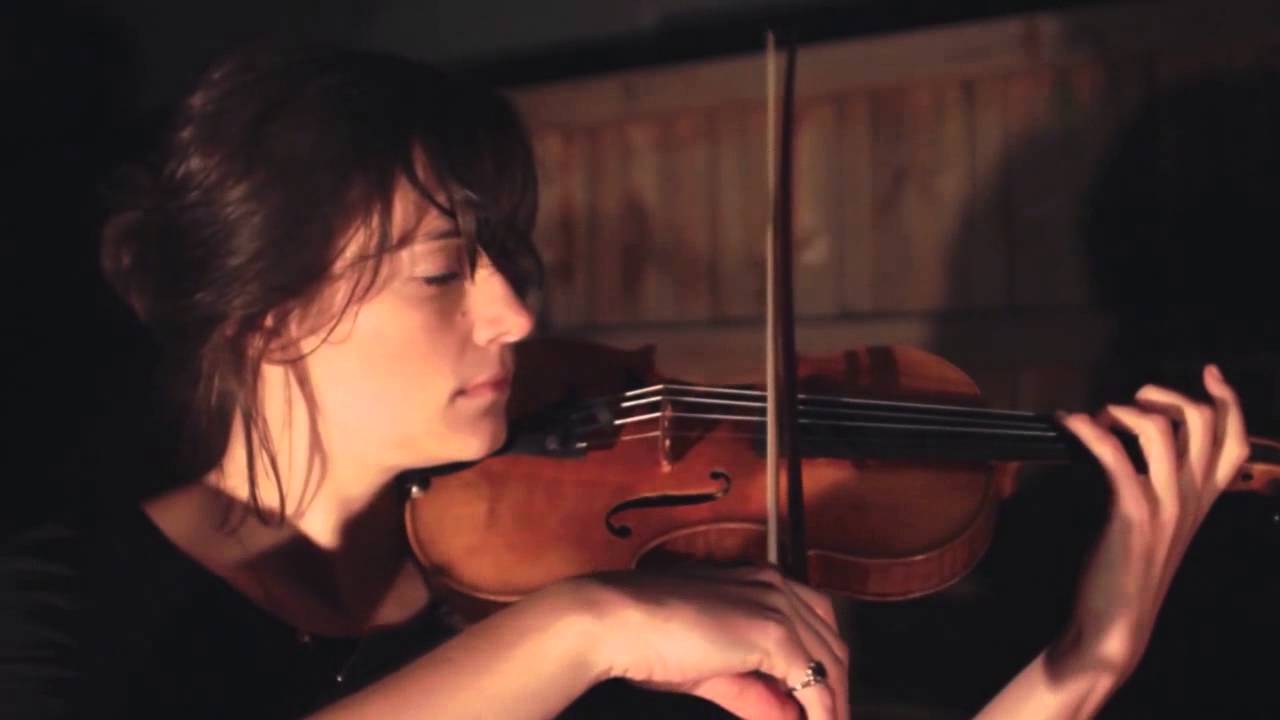 Anna Cordell Run Around, Live