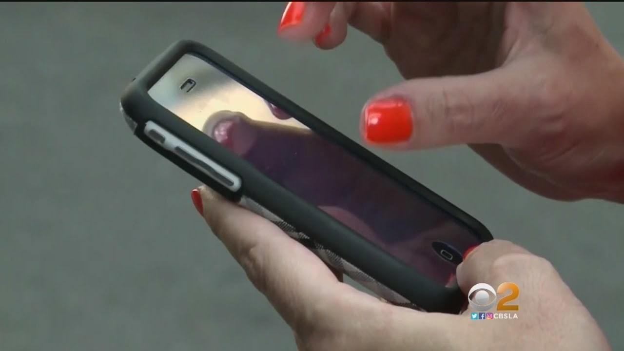 Apple Admits To Slowing Older iPhones, And LA Residents File Suit Over It