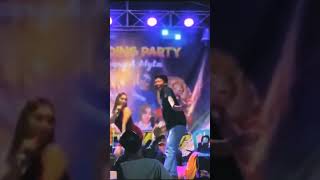 Yang Lagi Viral Joget Sama Biduan short