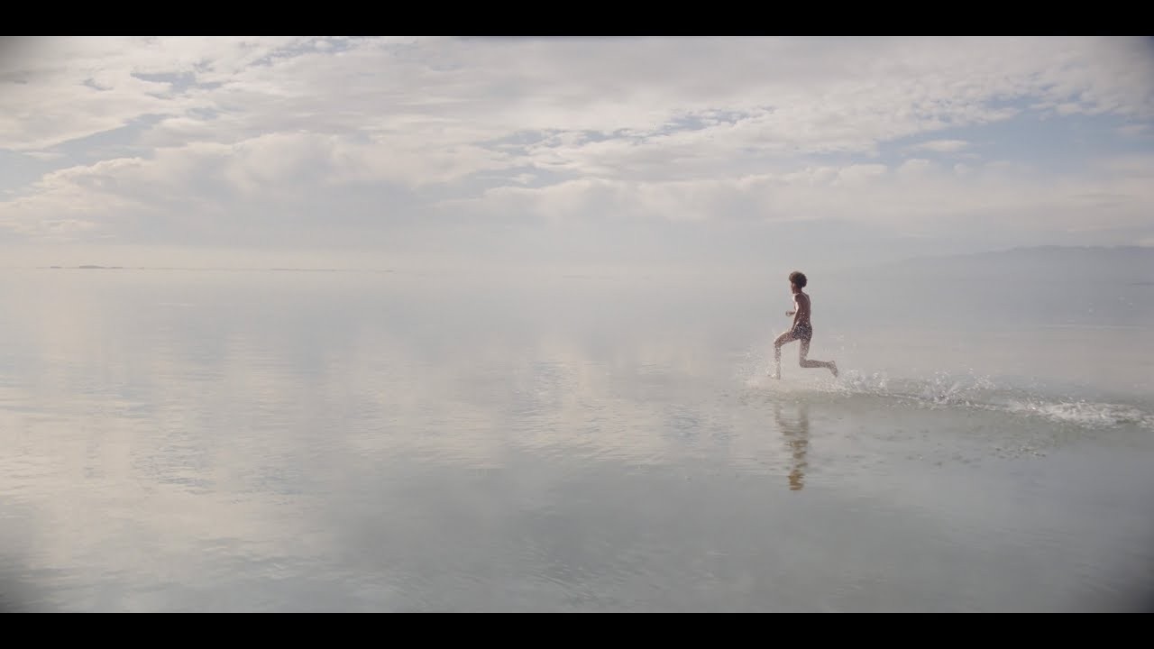 Olivia Rodrigo – The Book of Love (Visualiser) – HELP(2)