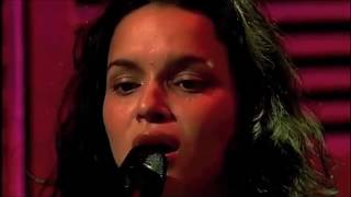 Norah Jones - What Am I To You - Live in New Orleans 2002