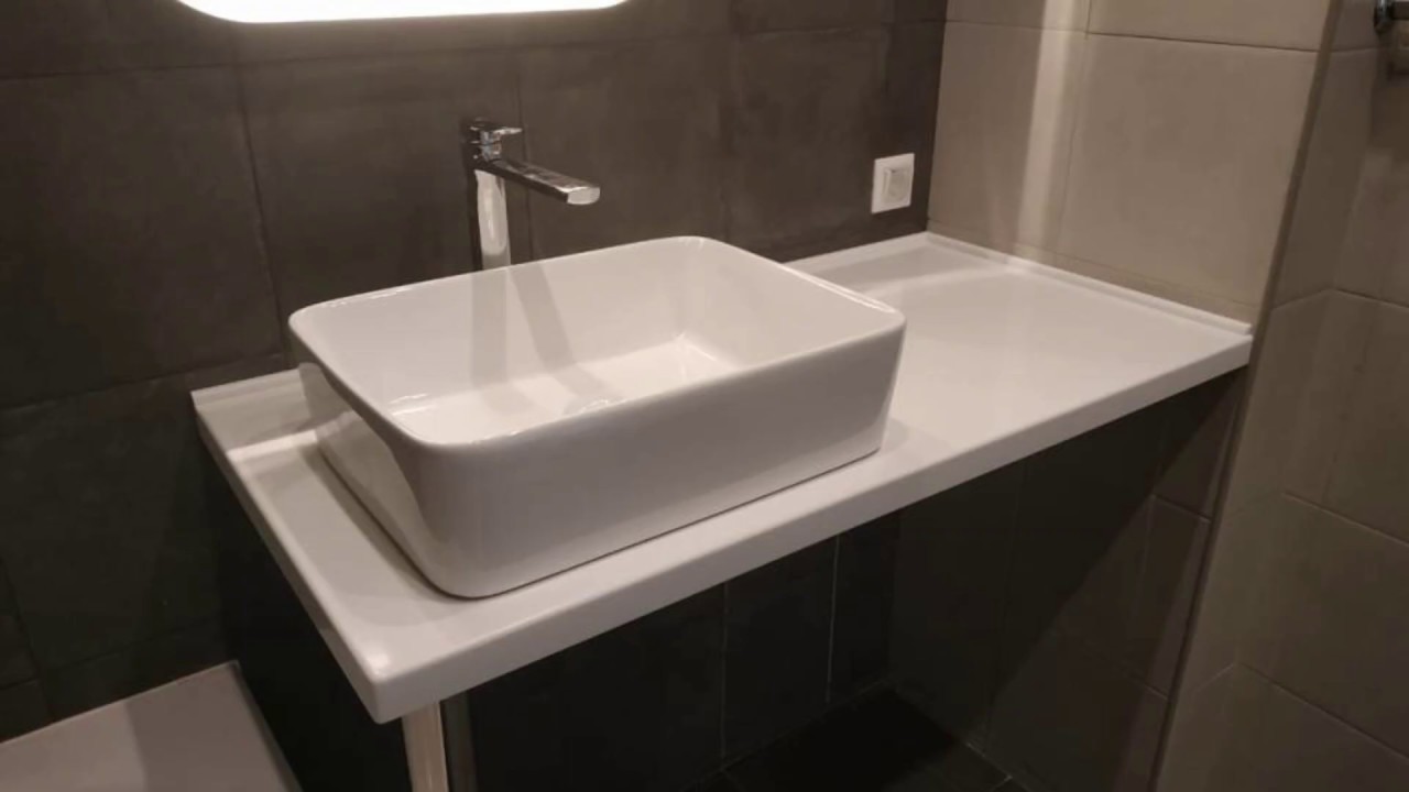 Установка столешницы из искусственного камня в ванной рустоун - 80 фото