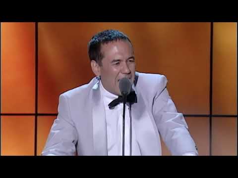 Video: Gilbert Gottfried Nettowaarde: Wiki, Getrouwd, Familie, Bruiloft, Salaris, Broers en zussen