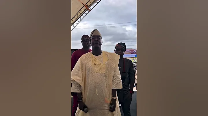 Taye Currency Live At The Coronation of 44th Olubadan of Ibadanland, Oba Rashidi Adewolu Ladoja.