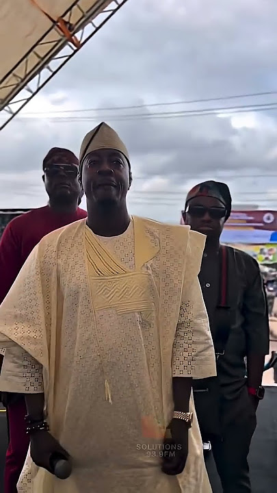 Taye Currency Live At The Coronation of 44th Olubadan of Ibadanland, Oba Rashidi Adewolu Ladoja.