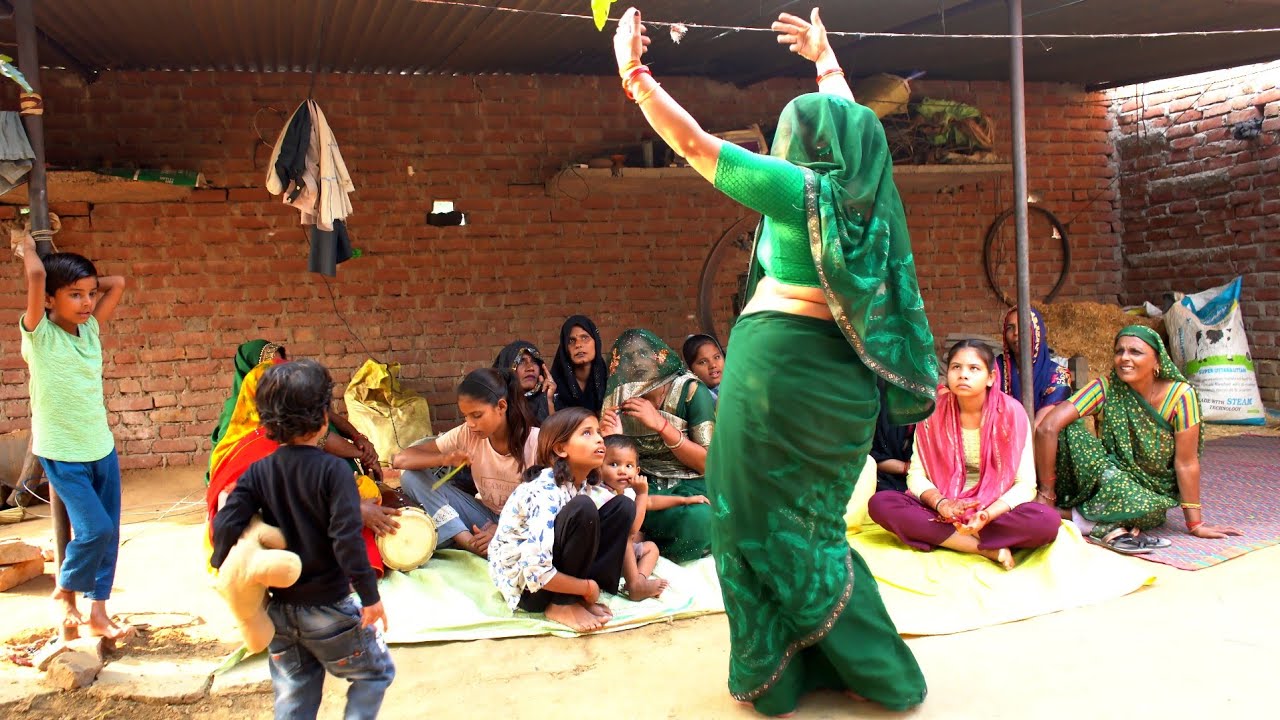 कमाल धमाल लक्जरी डांस!! देशी भाभी का न्यू धमांका!!ओ रे राजा लड्डू आवश्यक की भीति चिन बायदैं देहाती