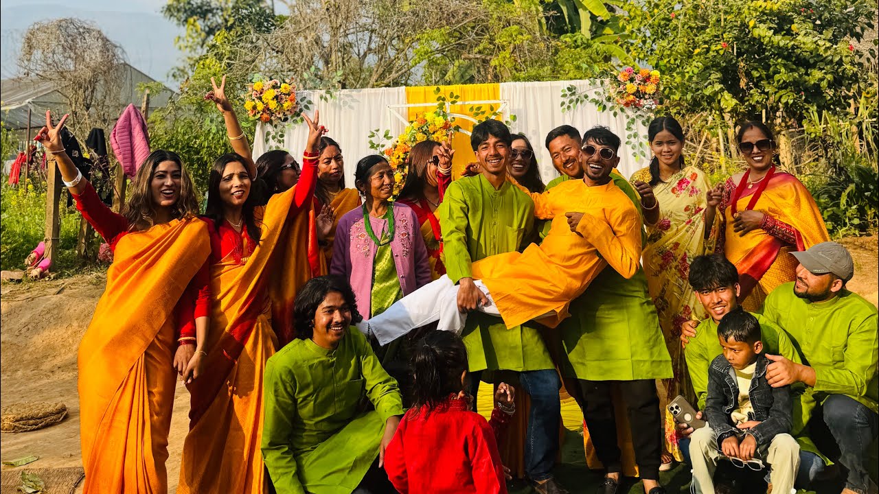 #Uncle ko haldi rw bartaman🥰