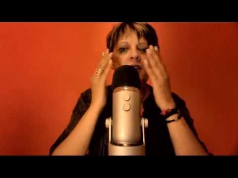 asmr inaudible reading "i tre porcellini" request italian