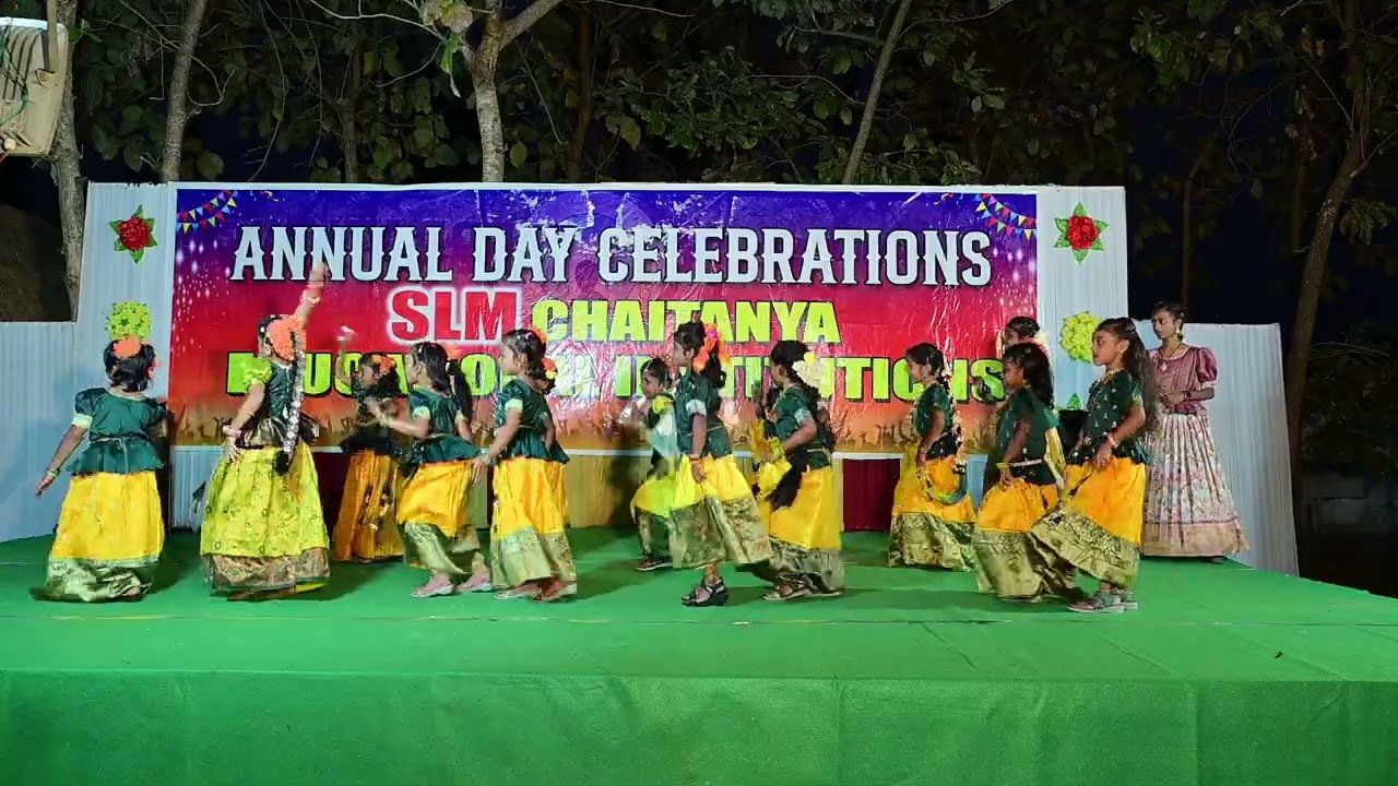 Adorable kids showing off their cute moves by 1st class girls @slmchaitanya9524  @AnnualDay2026