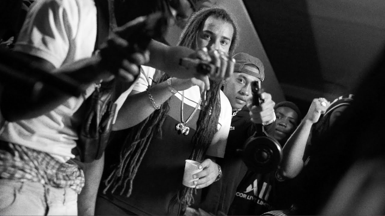 Watch MERCENAIRE - 4 SAISONS (CLIP OFFICIEL) on YouTube Watch MERCENAIRE - 4 SAISONS (CLIP OFFICIEL) on YouTube