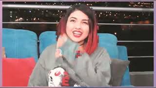 Edit Paulina Úsuga Lila Colorida