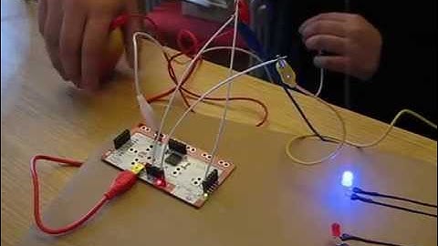 MakeyMakey test with led lamp