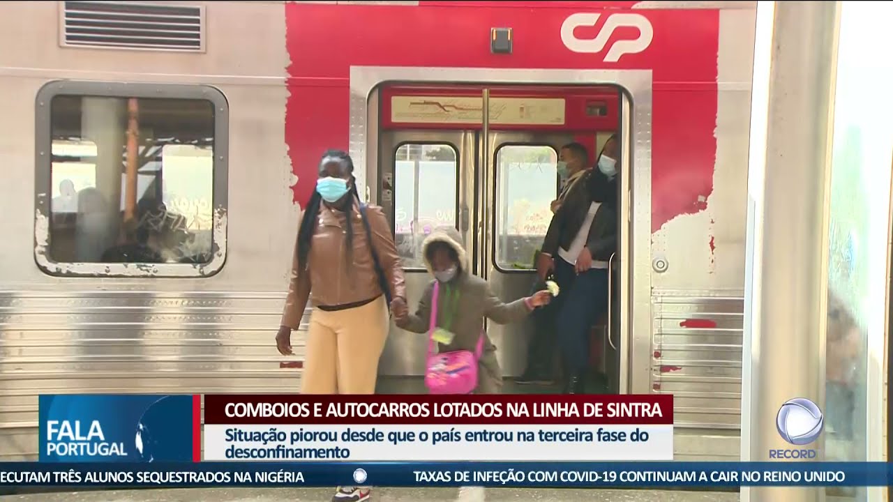 Comboios e autocarros lotados na linha de Sintra