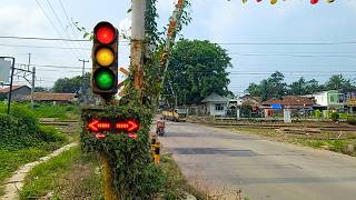 ARTEFAK Lampu Apil Palang Perlintasan Kereta Api, Ini Dulu Menyala Terang !!