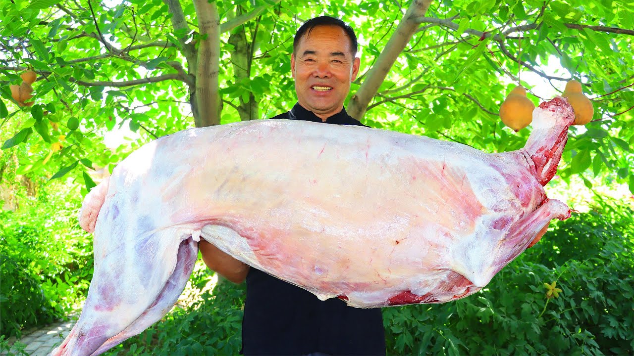 Целый ягнёнок за $200! Новый рецепт! Парим в огромной 1-метровой кастрюле! | Дядя Деревенский Гурман