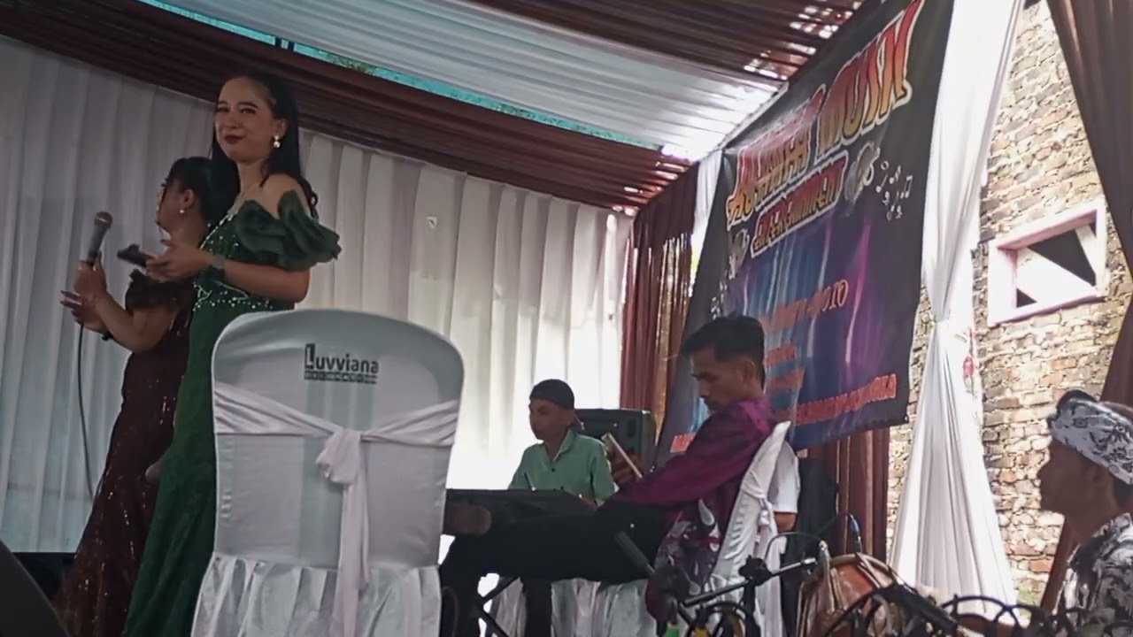 SESAL ( COVER ) FIET !! Hesty & Nona Djuant ..