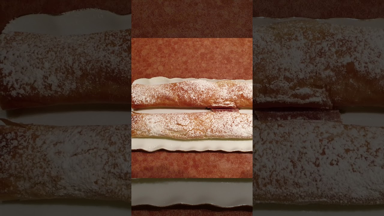שטרודל פילו במילוי קרם חלב מבושל ודובדבנים