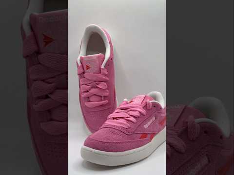 Женские розовые кроссовки из натуральной замши Reebok EO-Club C Revenge оригинал, видео 1