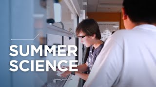 Having Fun with Science: President Davidson Explores Summer Science Institute