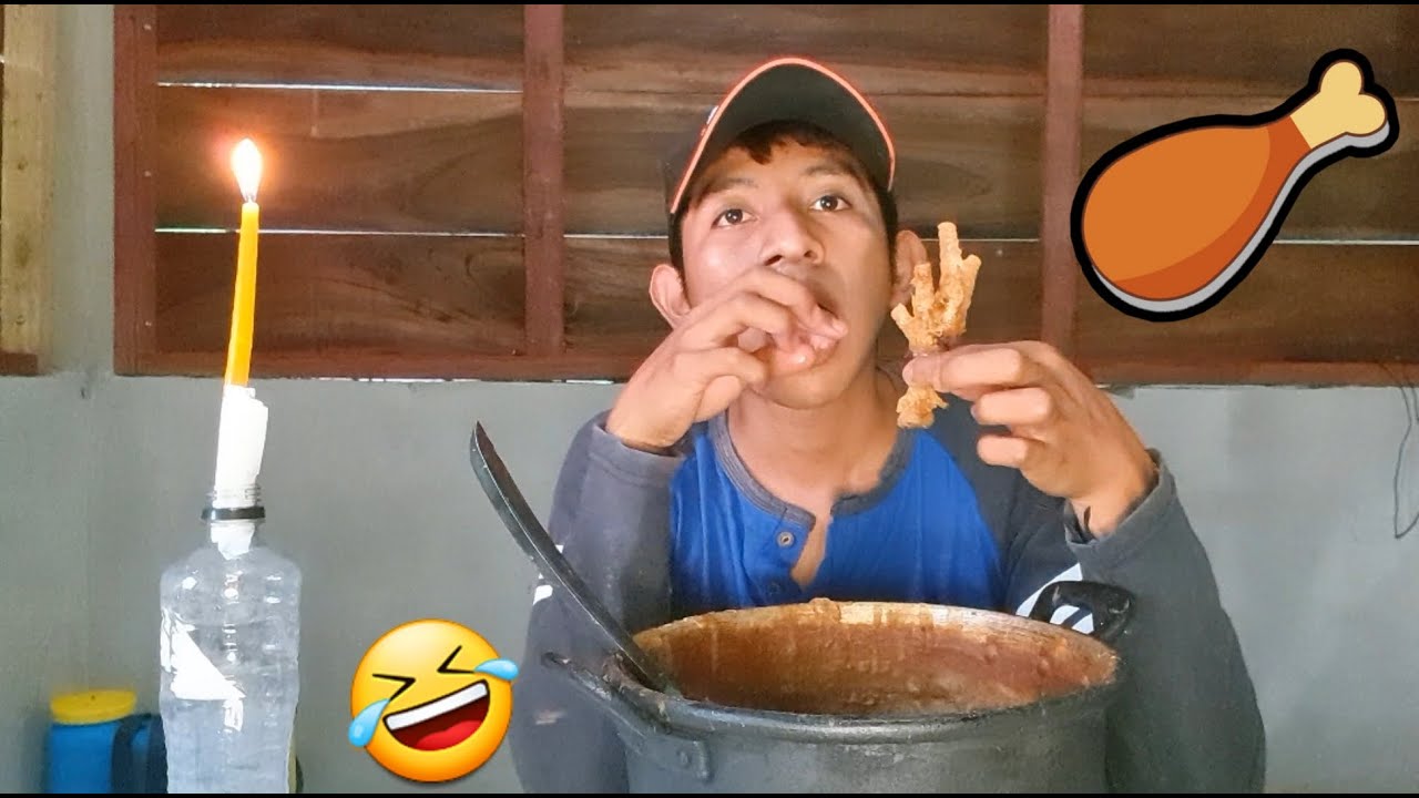 No me dejan comer las patitas de pollo 🤣
