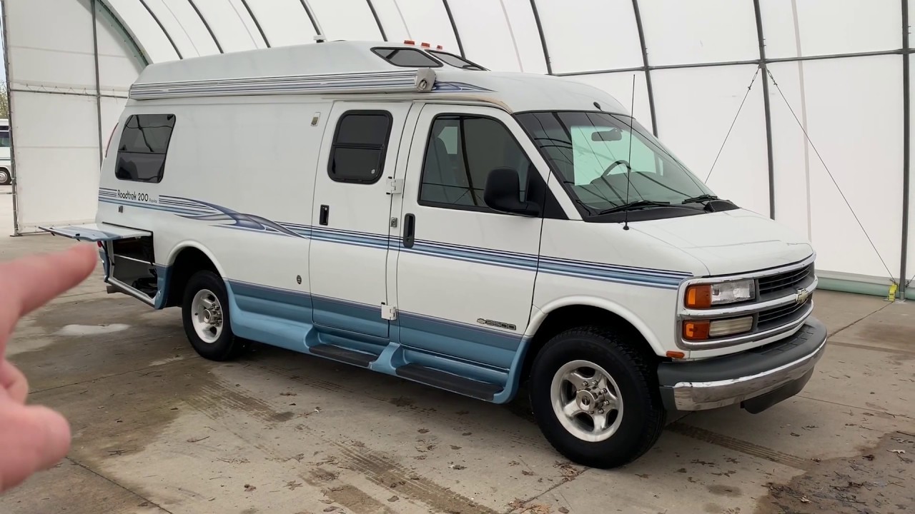 2001 Roadtrek 200 Популярный автодом класса B ПРОДАН ПРОДАН ПРОДАН www.truckandrv.com