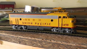 EMD FP 7 Roco and Atlas