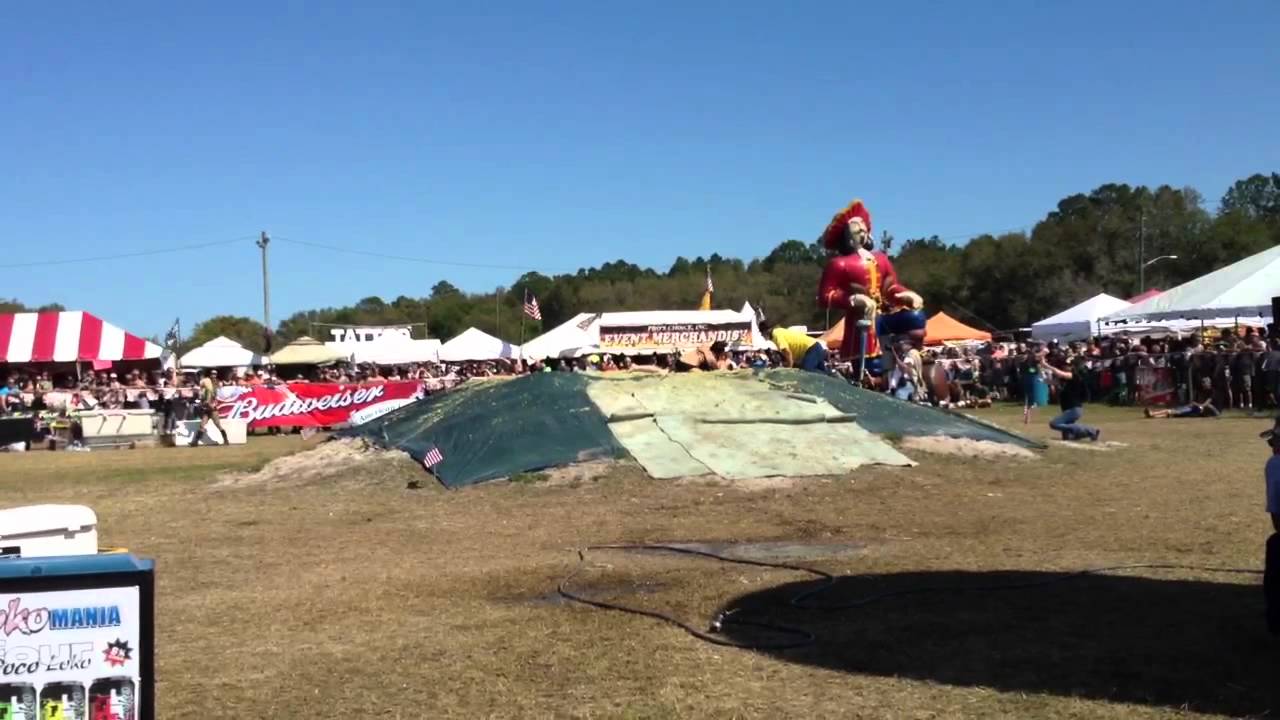 Coleslaw Wrestling at Daytona Beach Bike Week 2012 vs Julie