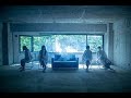 ブクガ、特殊加工の新衣装による「レインコートと首の無い鳥」MV公開......