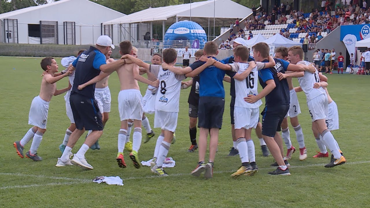 IRÁNY A VILÁGDÖNTŐ!