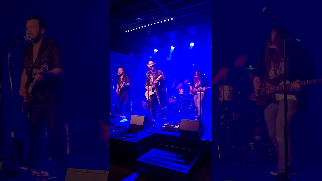 "I Don't Care" Live at Sidestage! 