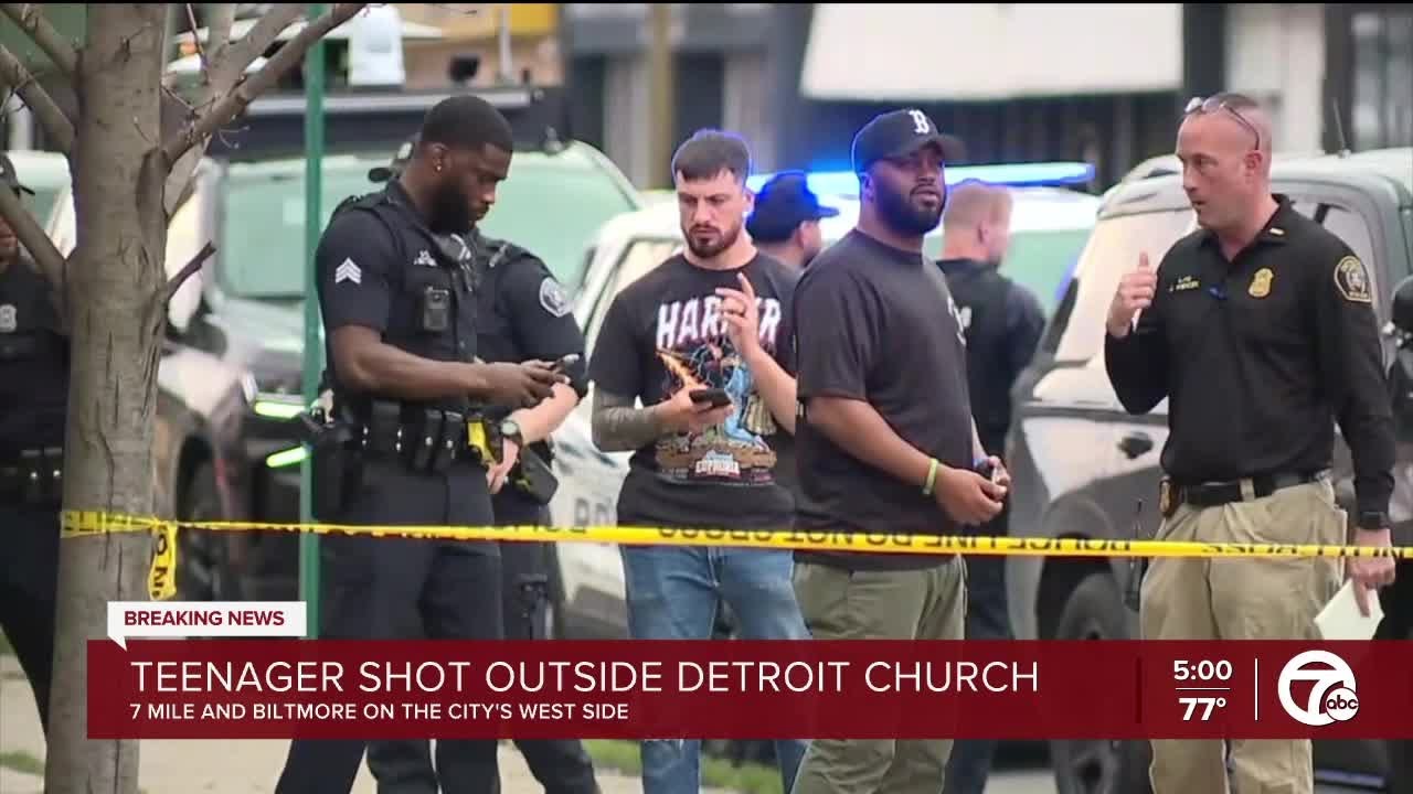 Detroit police search for suspect in shooting of teen at bus stop - YouTube