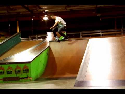 Jeremy Townsend @ SkateBarn 2009 w/Musical Guest D...