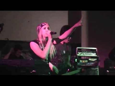 03 - Picture Me Broken - Corrupt Me (Live)