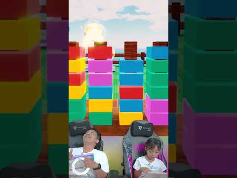 LEIKA MENANG❓Leika dan Ayah duel susun warna di roblox color stack #leikagaming #shorts #roblox