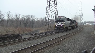 Norfolk Southern Intermodal rounds the curve at Bound Brook