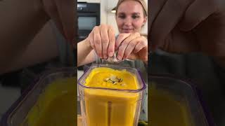 Bagt græskarsuppe med ostebrød - Opskrift fra nemlig.com -  #opskrift #recipe #food #pumpkin