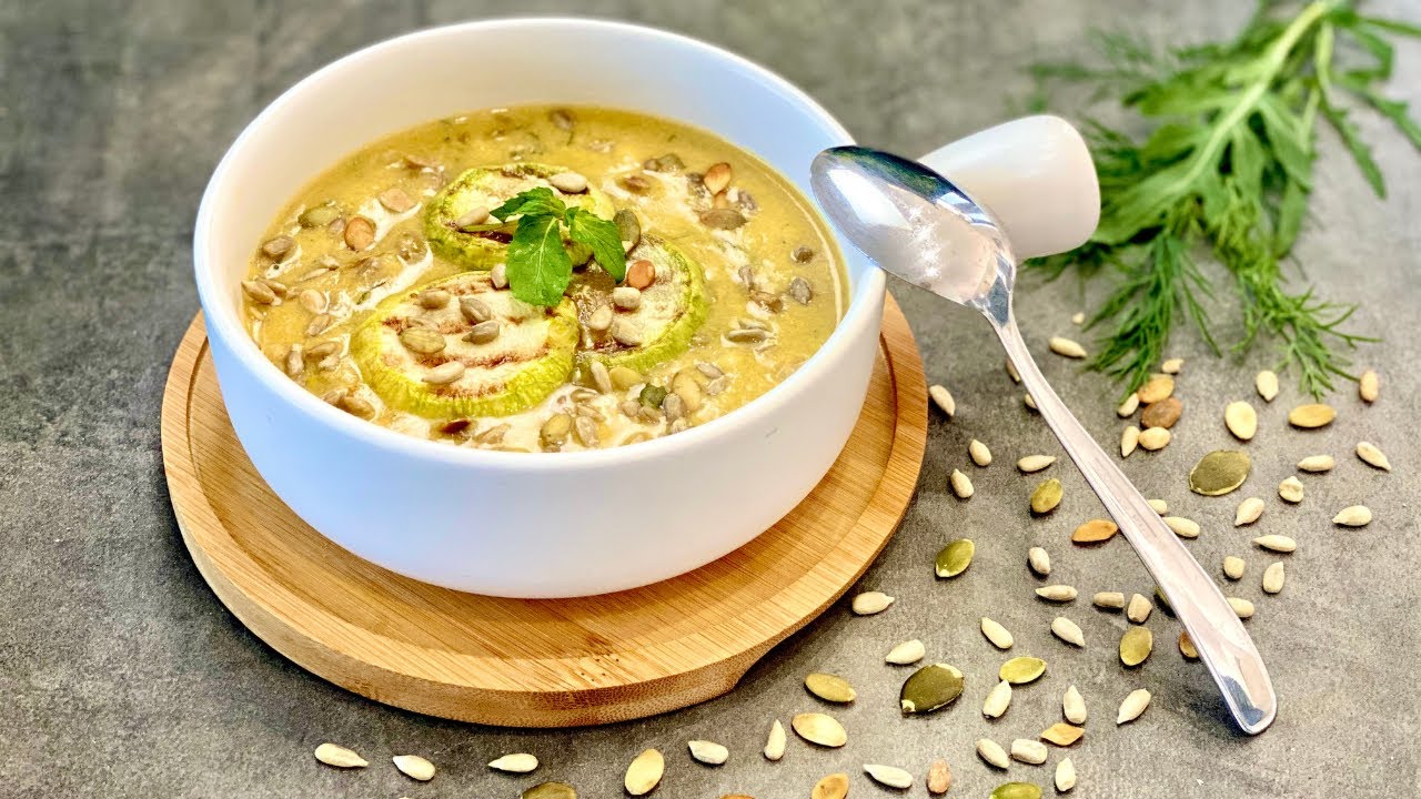 Cremige Zucchinisuppe mit Hühnchen, einfach, schnell und sagenhaft ...