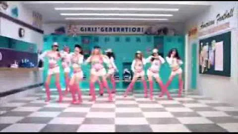 SNSD - Shake it (metro station)