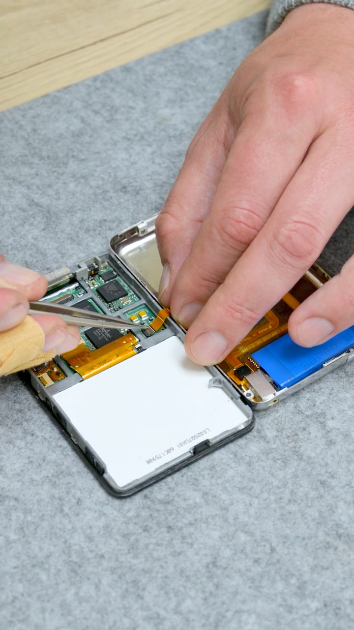 Restoring 30GB iPod Classic ( iPod 5th gen 2005 ) - YouTube