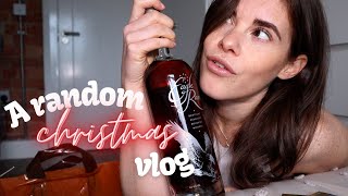 Let's Catch Up // Training, Handstands, Work, Christmas Plans , What I Eat & Baking Cookie 