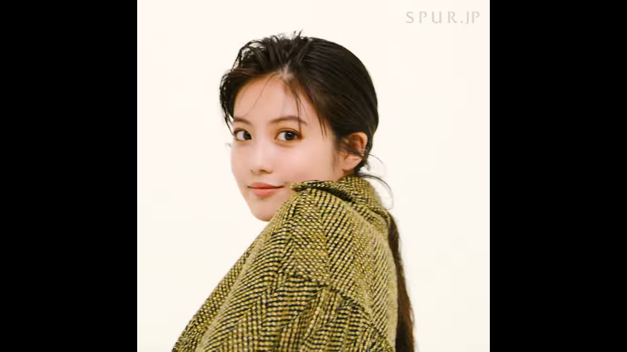 今田美桜×レッド ヴァレンティノが提唱する美しき次世代の