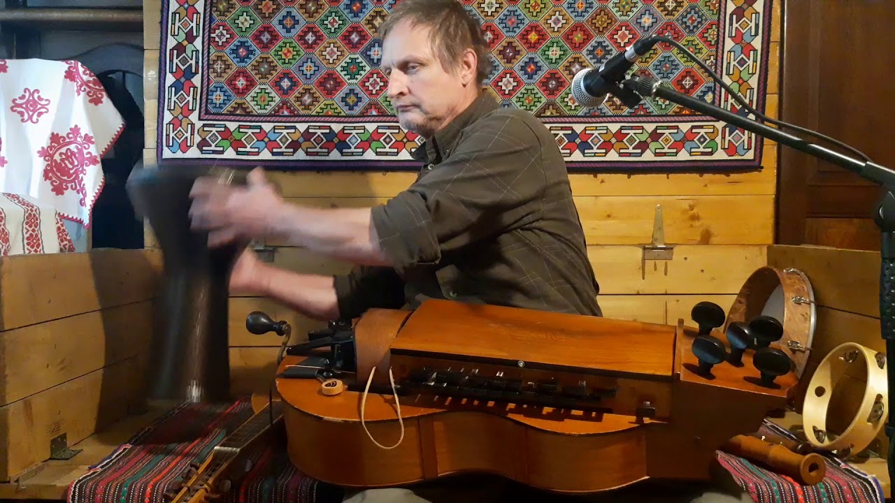 Adam Buda -Branle des Lavandieres by Arbeau