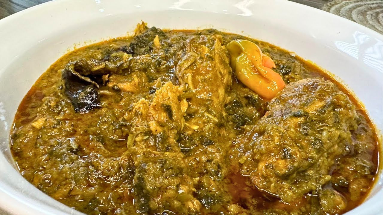 Ngai ngai na Mosaka| feuilles d'oseille à la sauce graine |Palm nut sauce